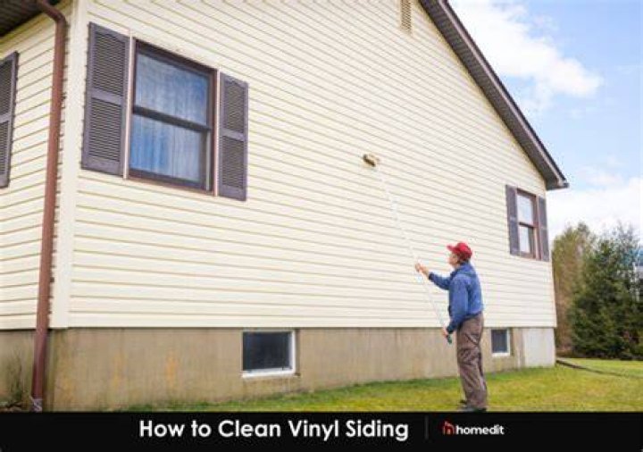 Can you use Dawn to clean vinyl siding?