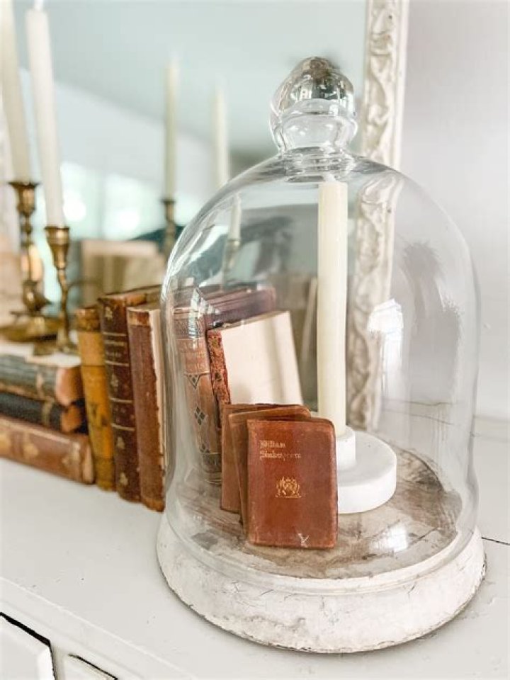 How do you use a glass cloche?
