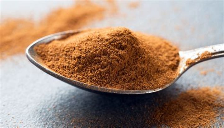 What happens when you eat a teaspoon of cinnamon?